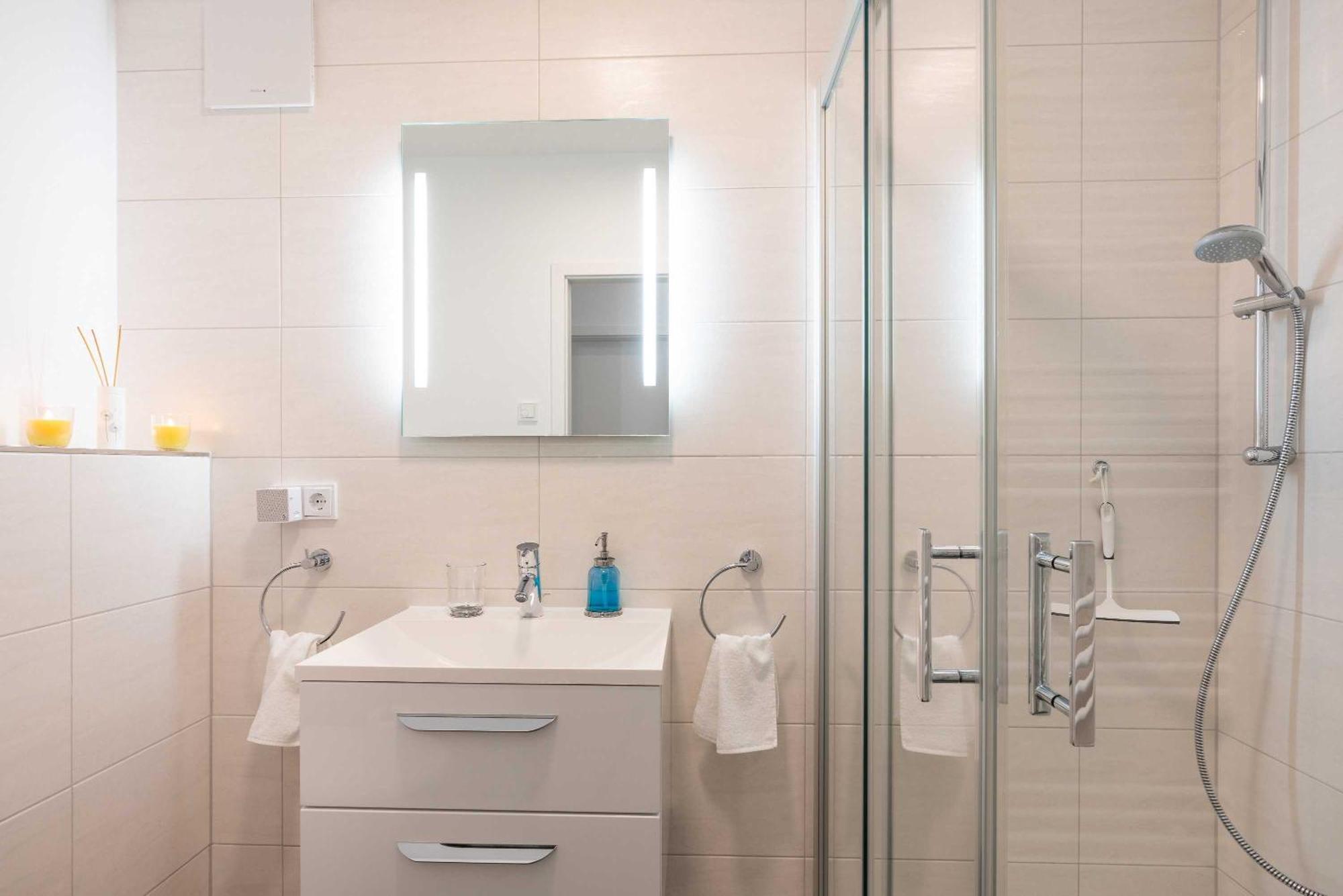 Appartement "Diamant" Mit Penthouseflair - Oase Am Haff Garz  Pokoj fotografie